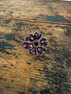 Purple Flower Stretchy Gold Tone Ring